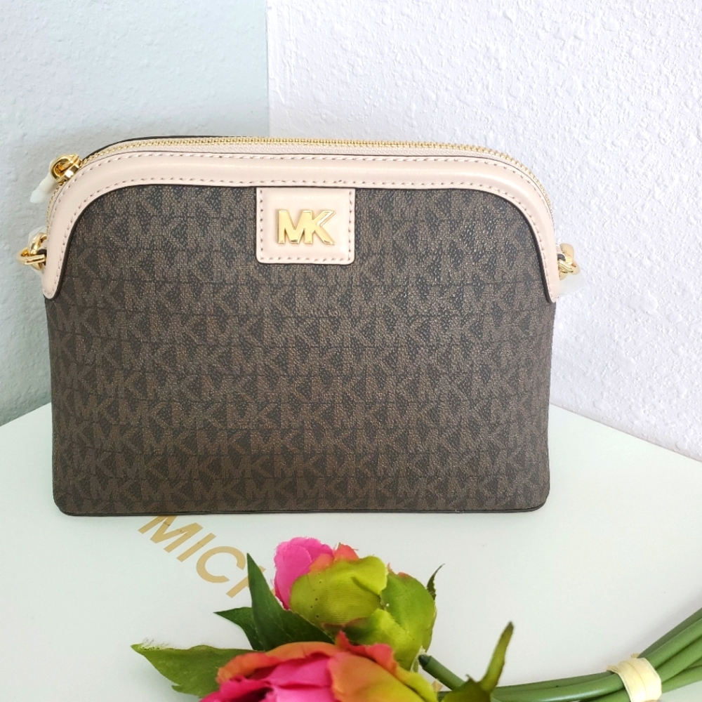 Michael kors  Jet Set  Dome Crossbody
